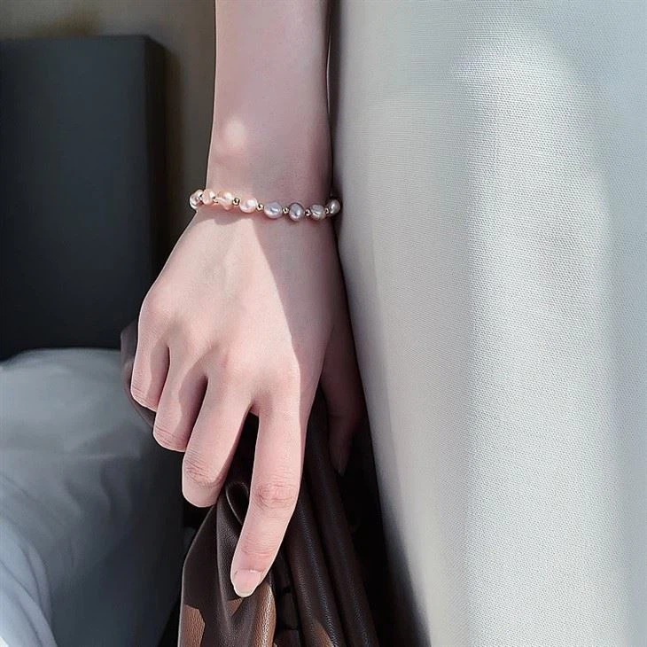 Natural Pearl Bracelets